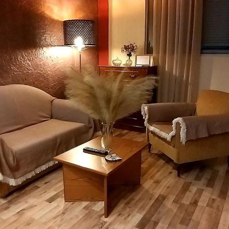 Anna Maria Greek Filoxenia Apartment Pire Dış mekan fotoğraf